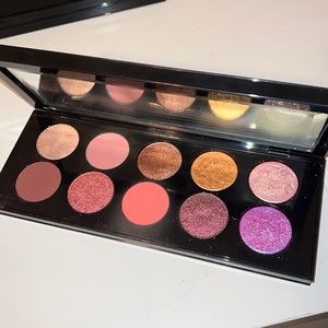 Pat McGrath Labs eyeshadow palette